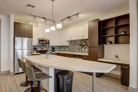 Apartment Modern 2br Cozysuites On Town Waterfront 13 *